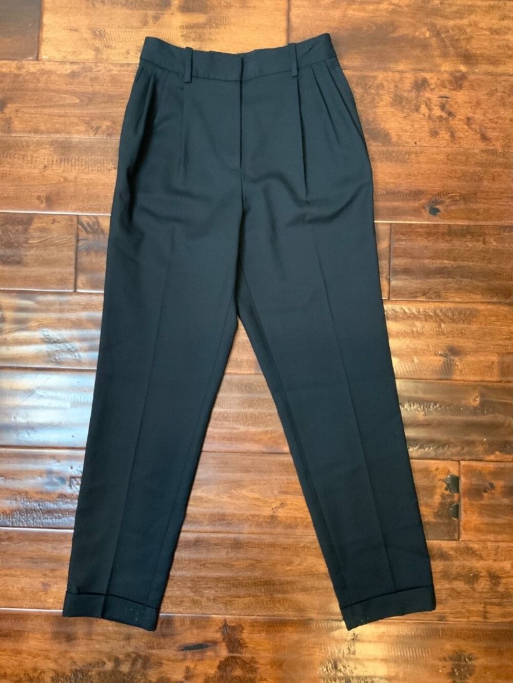 Nili Lotan Black Wool Pleated Tapered Leg Pants, Size 0